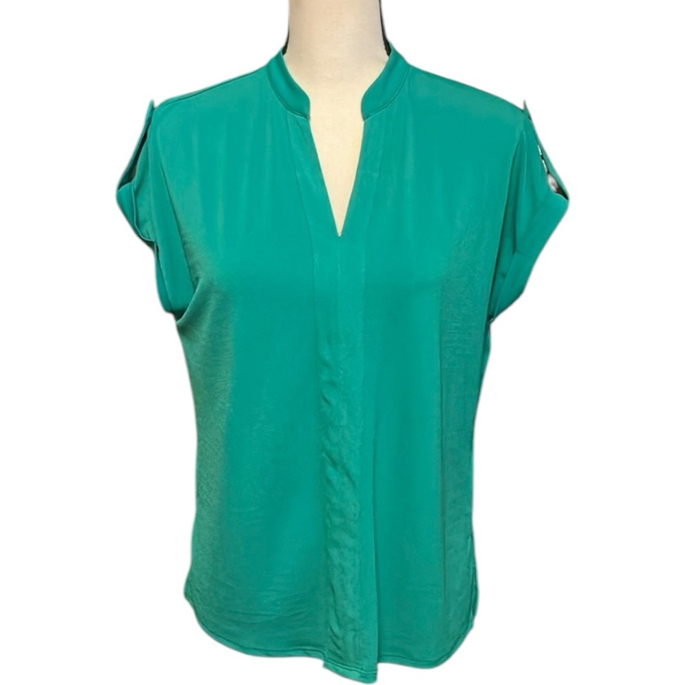 Adrianna Papell emerald Green split neck blouse